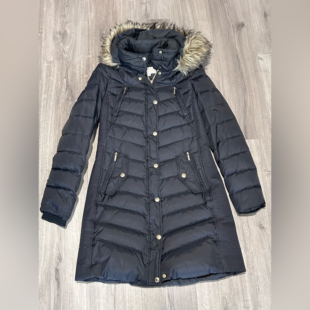 ❥𝗠𝗜𝗖𝗛𝗔𝗘𝗟 𝗞𝗢𝗥𝗦: Women’s Faux-Fur-Trim Hooded Chevron Down Puffer Parka Coat - Picture 2 of 13
